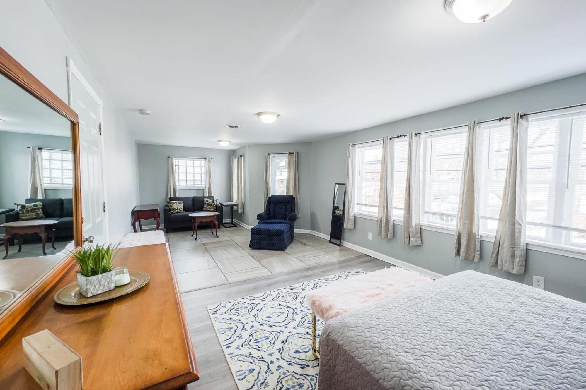 Large 6Br, 6 Bath In The City Of Niagarafallen Exteriör bild