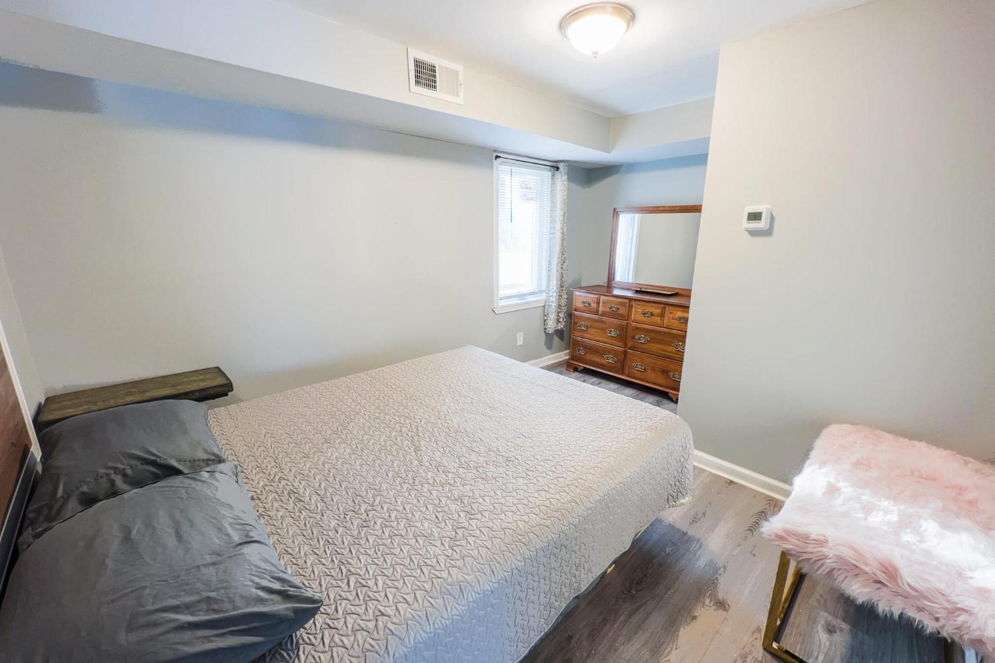 Large 6Br, 6 Bath In The City Of Niagarafallen Exteriör bild