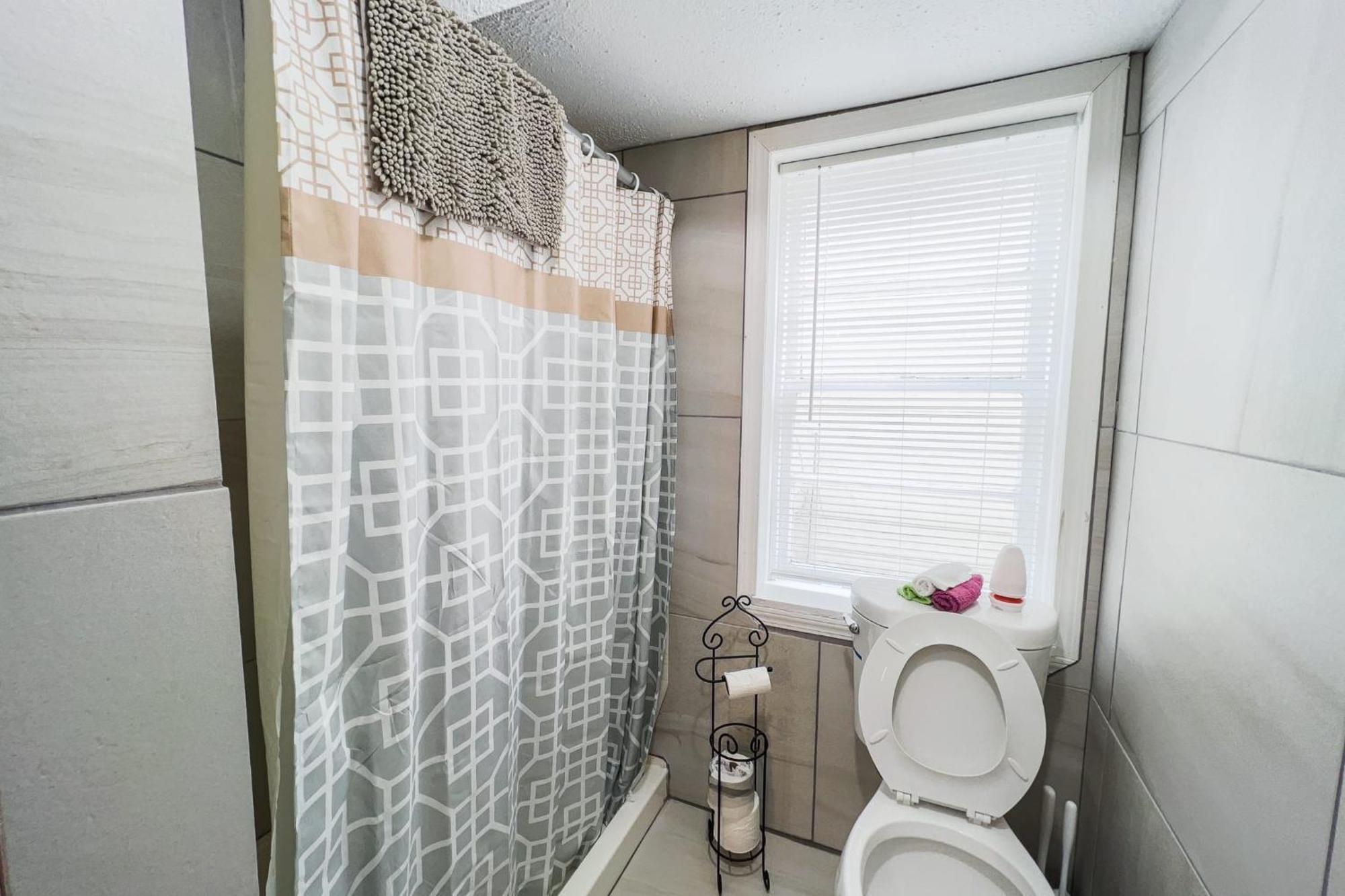 Large 6Br, 6 Bath In The City Of Niagarafallen Exteriör bild